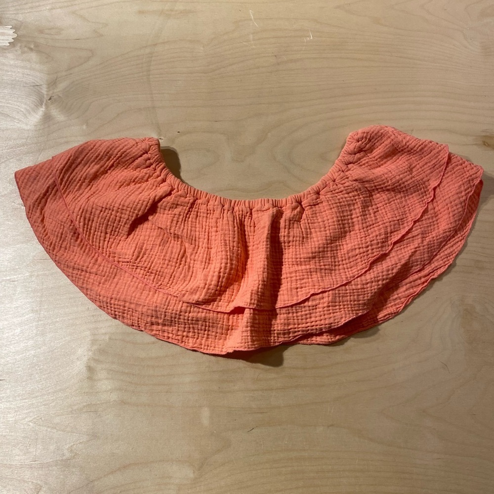 Forever 21 Coral Ruffled Off-Shoulder Top Size Large (IQ)